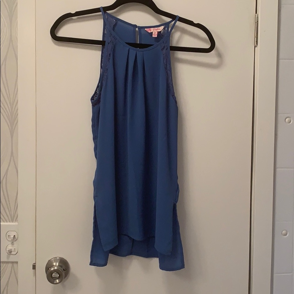 Flowy tank